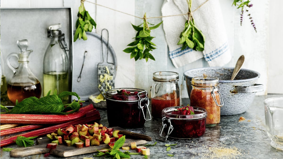 Sitruunainen raparperi-inkiväärihilloke