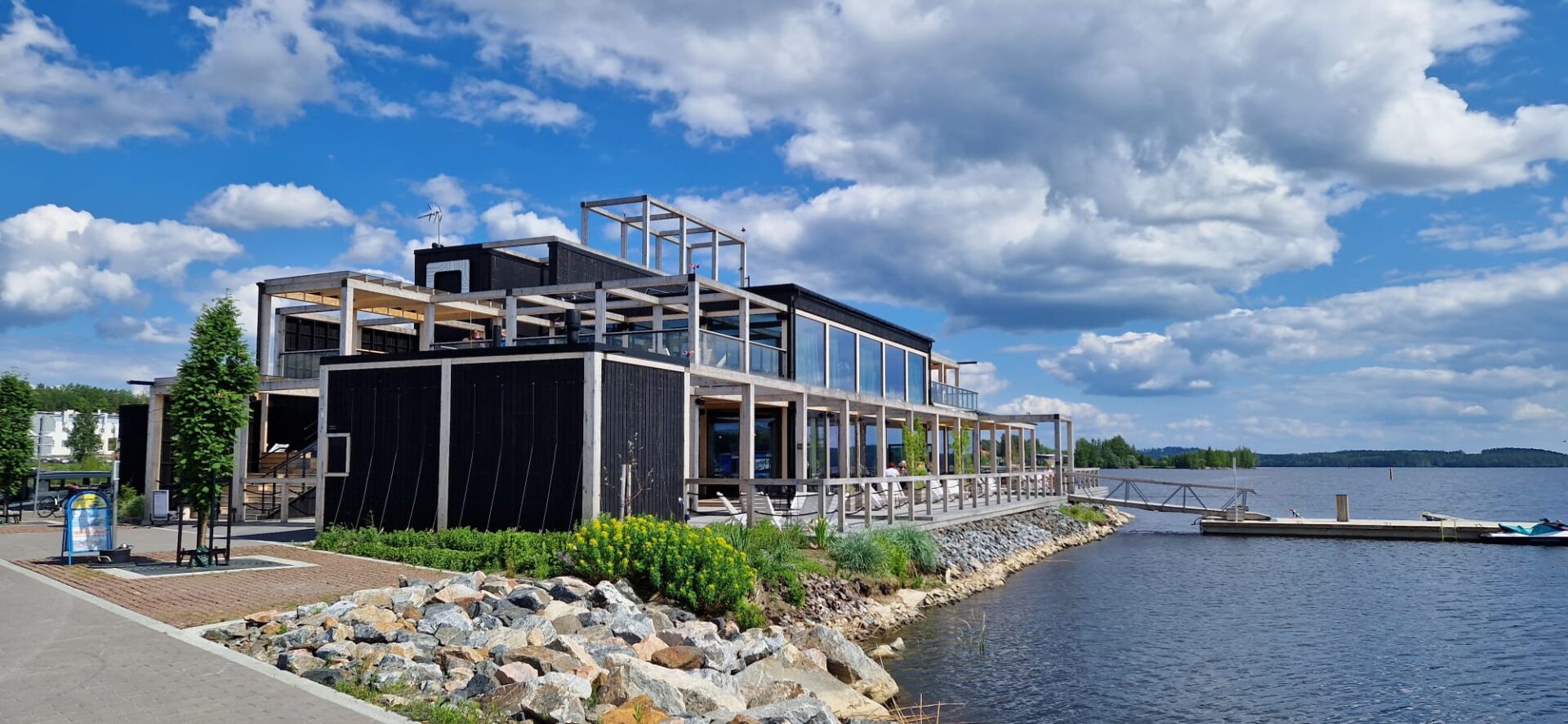 Järvimatkailukeskus Luoto sai vihreyttä Kekkilän kasvualustoilla