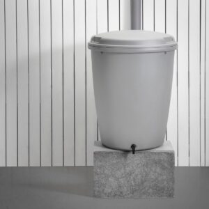 Sadevesisäiliö 210 L
